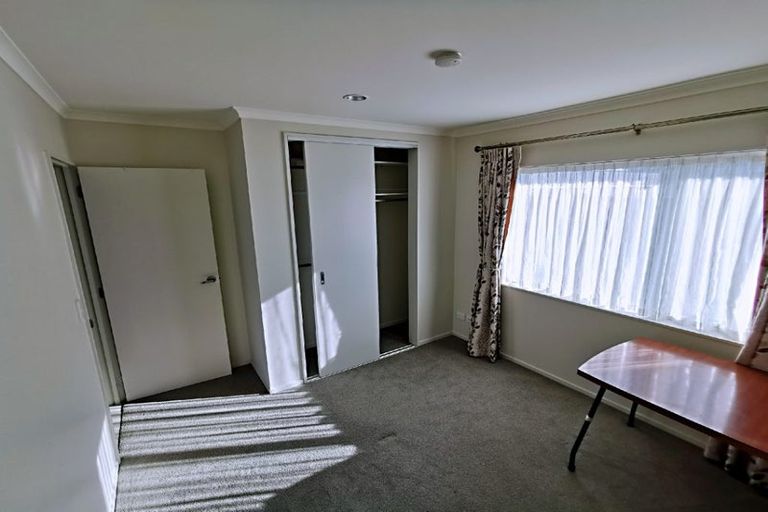Photo of property in 12 Creda Road, Wattle Downs, Auckland, 2103