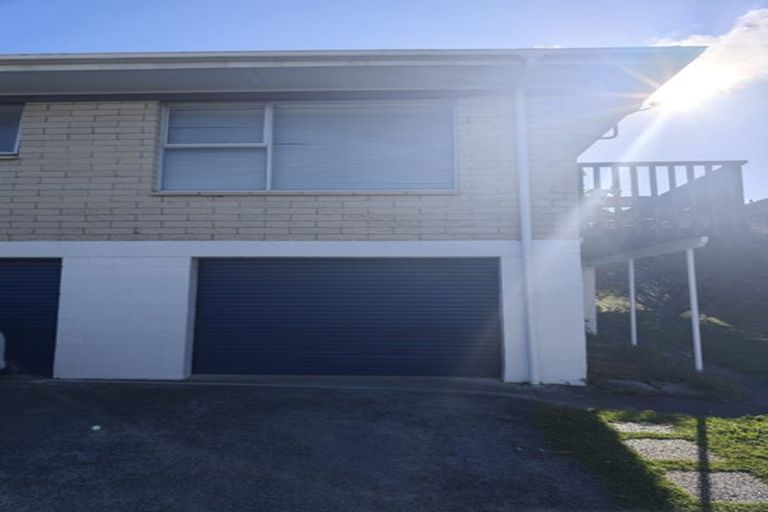 Photo of property in 1/14 Kathleen Street, Totara Vale, Auckland, 0627
