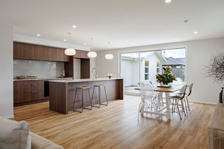 Photo of property in 63 Pelorus Avenue, Poraiti, Napier, 4112