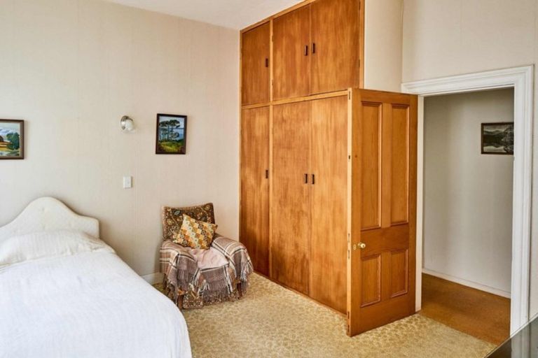 Photo of property in 45 Marine Parade, Eastbourne, Lower Hutt, 5013