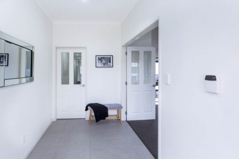 Photo of property in 90 Kirton Drive, Riverstone Terraces, Upper Hutt, 5018