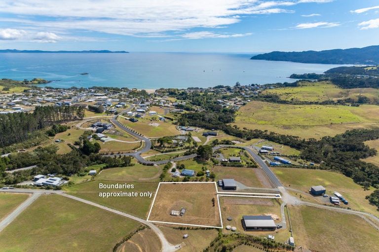Photo of property in 10 Amelie Place, Coopers Beach, 0420