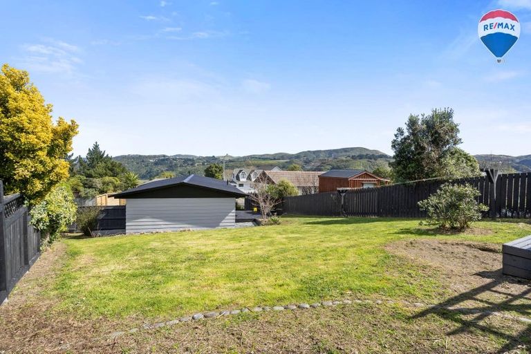 Photo of property in 183 Holborn Drive, Stokes Valley, Lower Hutt, 5019