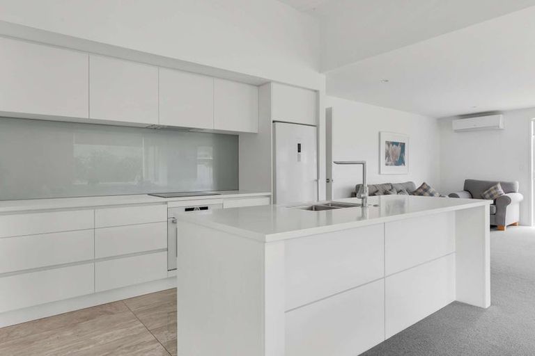 Photo of property in 60b The Boulevard, Papamoa Beach, Papamoa, 3118