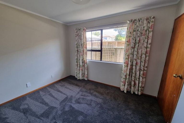 Photo of property in 10a Bristow Place, Karori, Wellington, 6012