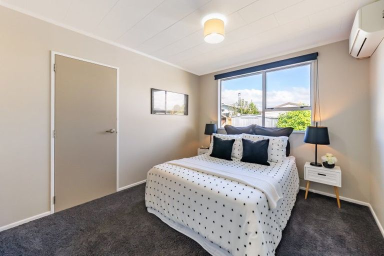 Photo of property in 19 Denver Grove, Totara Park, Upper Hutt, 5018