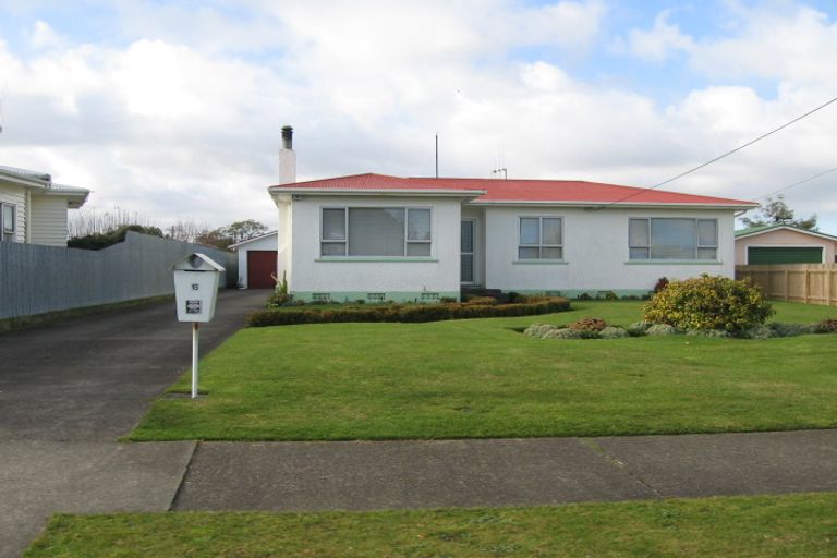 Photo of property in 15 Churchill Avenue, Feilding, 4702
