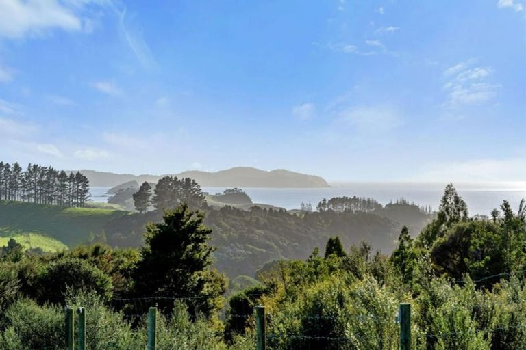 Photo of property in 1559 Pataua Road North, Pataua North, Whangarei, 0175