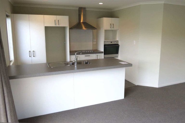 Photo of property in 17 Burford Way, Rolleston, 7615