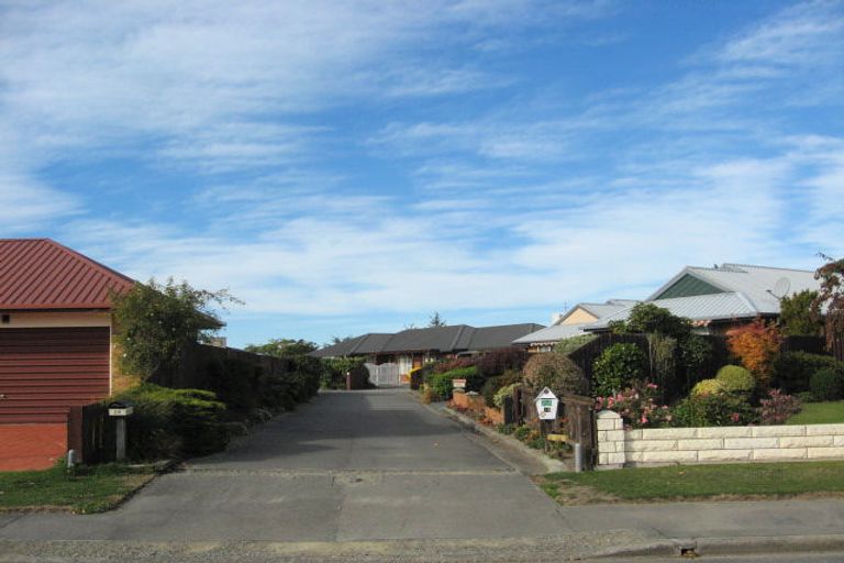 Photo of property in 1/16 Takaro Avenue, Sockburn, Christchurch, 8042