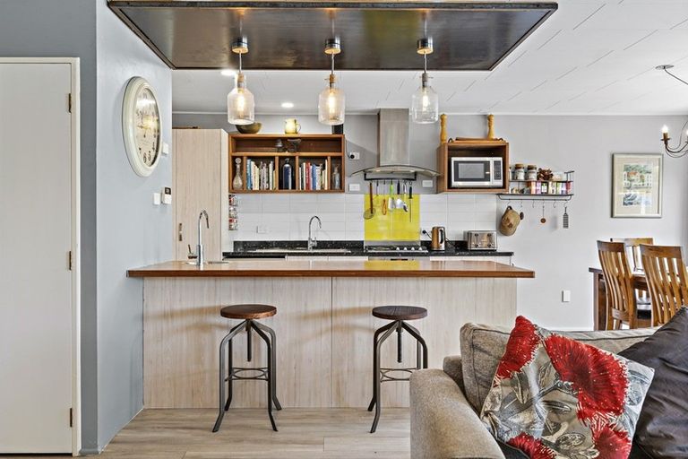 Photo of property in 51 Cologne Street, Martinborough, 5711