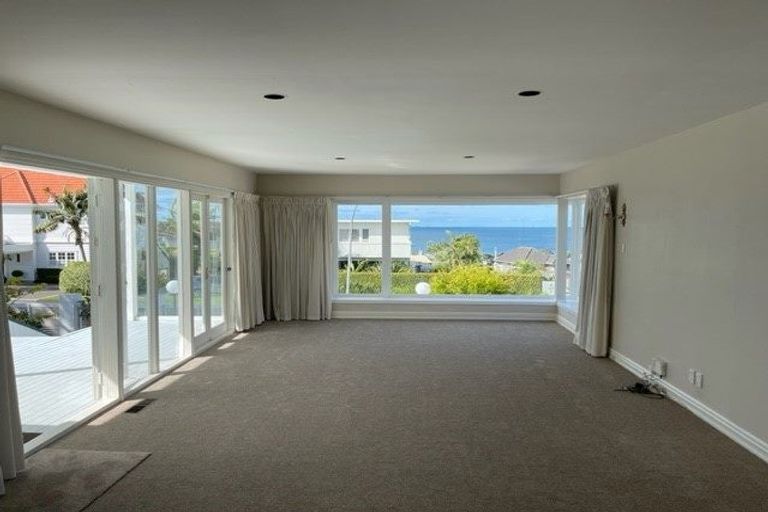 Photo of property in 1/3 Brown Street, Hauraki, Auckland, 0622