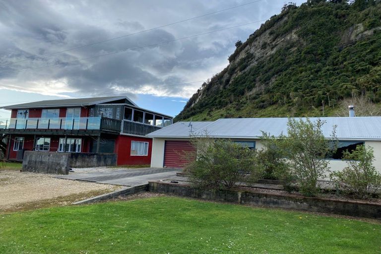Photo of property in 2 Horncastle Crescent, Little Wanganui, Karamea, 7893