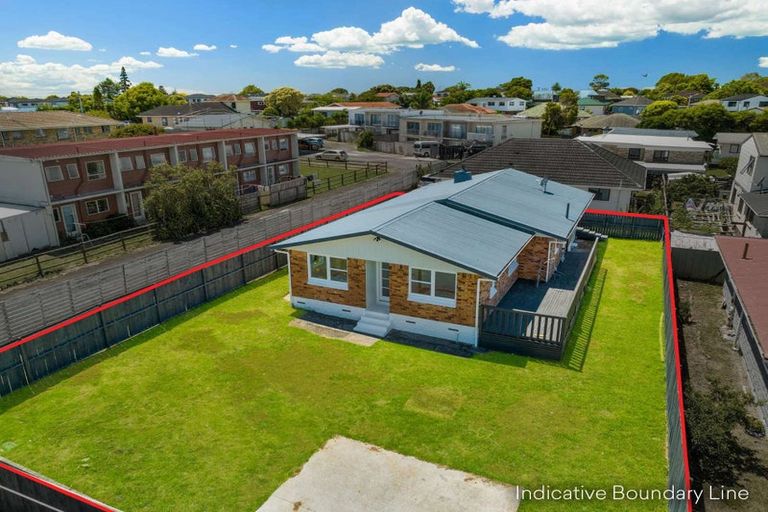 Photo of property in 22 Claude Avenue, Papatoetoe, Auckland, 2025