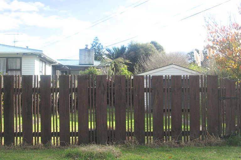 Photo of property in 3 Haumia Street, Paekakariki, 5034