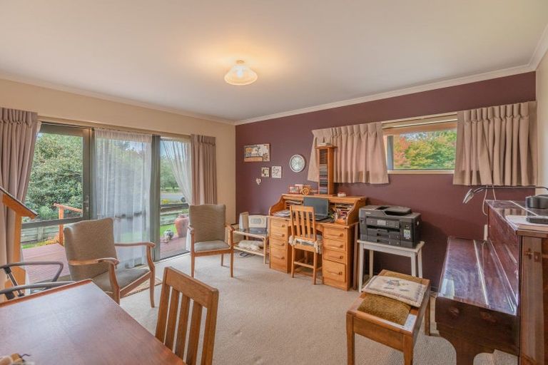 Photo of property in 2 Petersen Place, Waipukurau, 4200