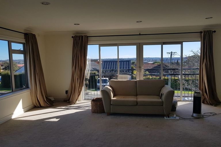 Photo of property in 38 Norman Road, Hauraki, Auckland, 0622