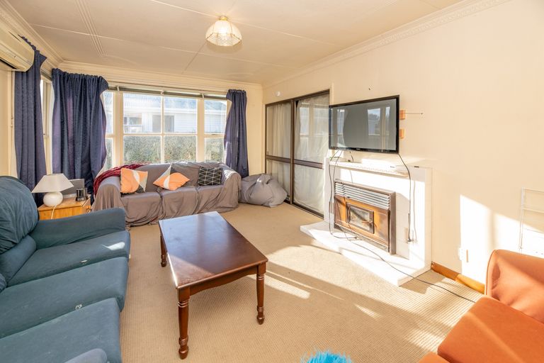 Photo of property in 97 Hansons Lane, Upper Riccarton, Christchurch, 8041