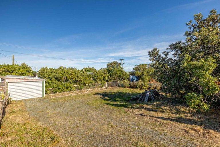 Photo of property in 37 Hillview Road, Birdlings Flat, Little River, 7591