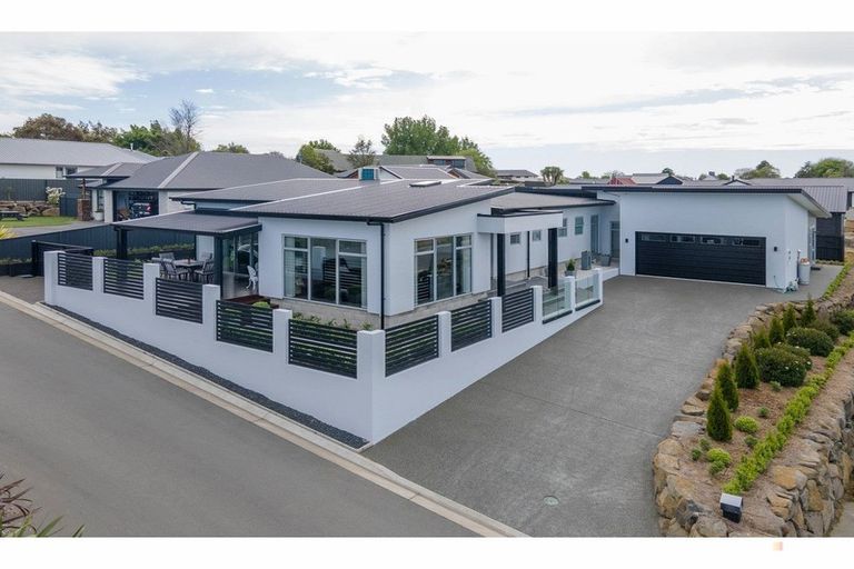 Photo of property in 28 Meadowstone Street, Gleniti, Timaru, 7910