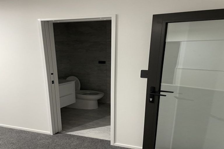 Photo of property in 2a Bremner Avenue, Mount Roskill, Auckland, 1041