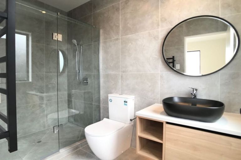 Photo of property in 9 Fender Place, Long Bay, Auckland, 0630