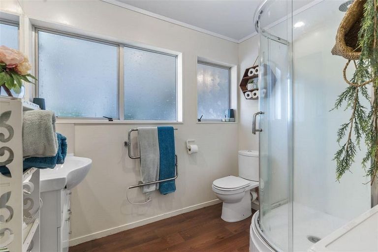 Photo of property in 2/21 Latham Avenue, Pakuranga, Auckland, 2010