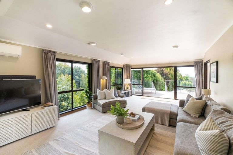 Photo of property in 89 James Cook Street, Havelock North, 4130