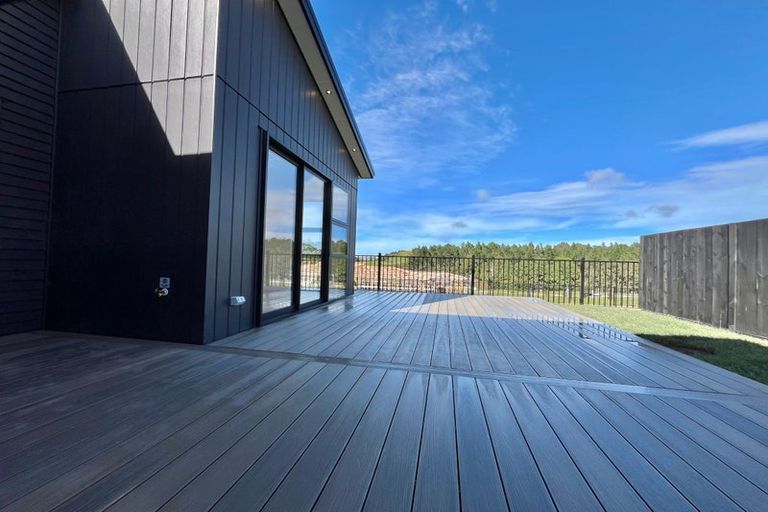 Photo of property in 61 Huanui Drive, Wainui, 0992