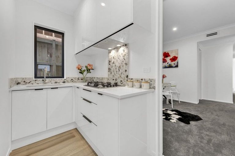 Photo of property in 213b Murphys Road, Flat Bush, Auckland, 2019