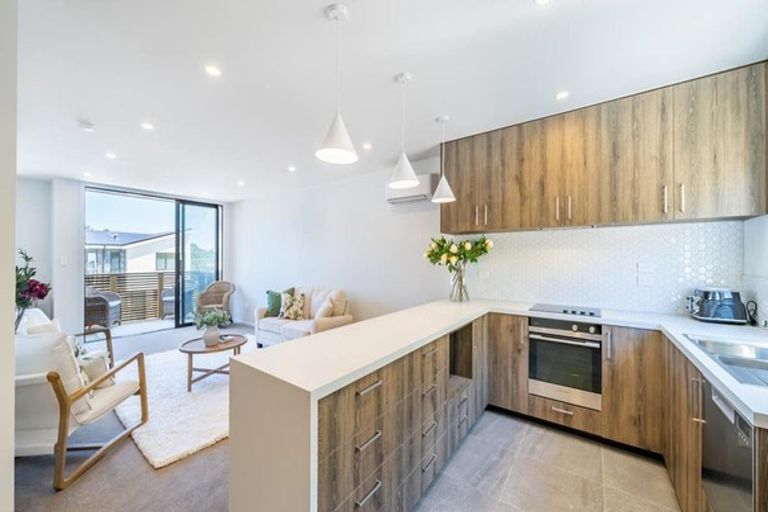 Photo of property in 37 Holystone Road, Whitby, Porirua, 5024