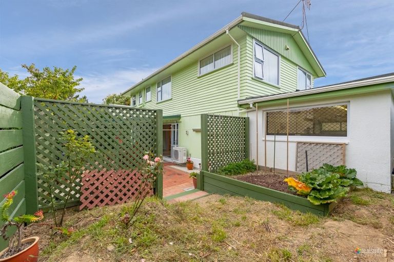 Photo of property in 15 Maple Grove, Maungaraki, Lower Hutt, 5010