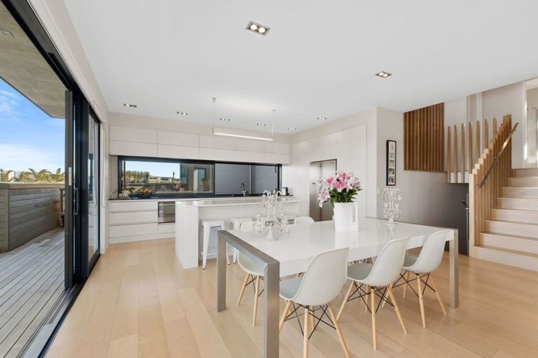 Photo of property in 6 Taiawa Place, Omaha, 0986