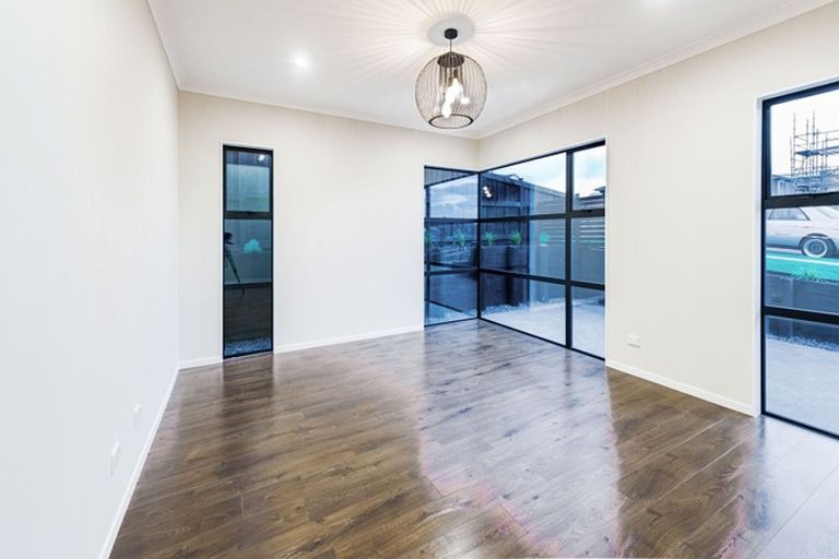 Photo of property in 9 Hapukupuku Avenue, Beachlands, Auckland, 2018