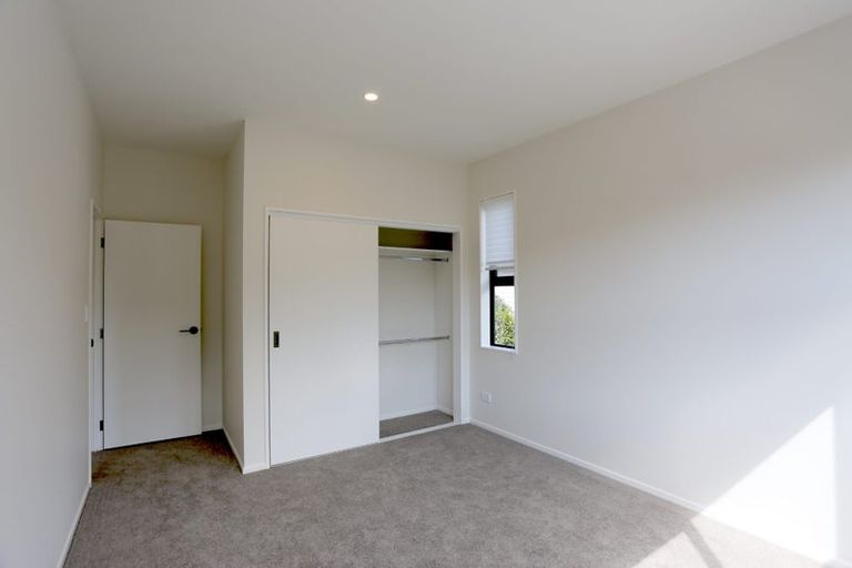 Photo of property in 46 Topliss Drive, Northcross, Auckland, 0632