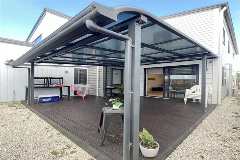 Photo of property in 104 Bellbird Street, Papakura, 2110