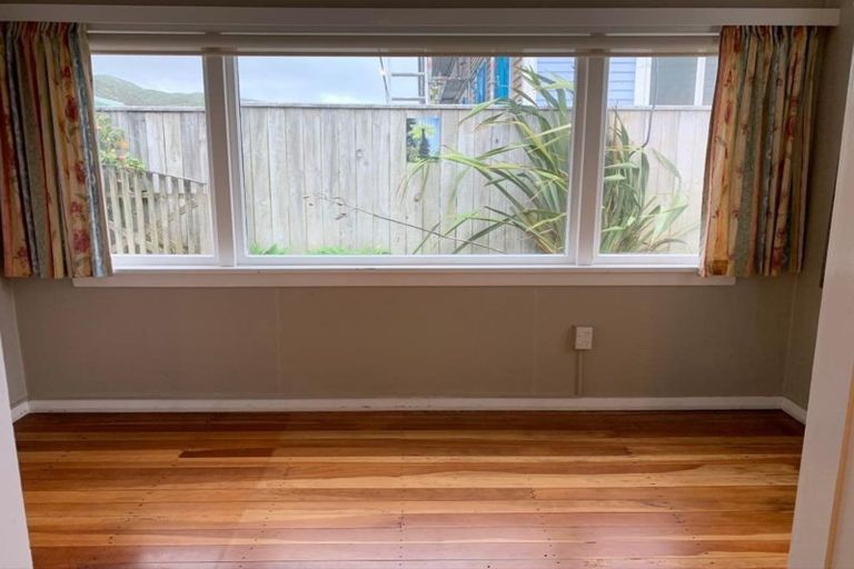 Photo of property in 8 Pingau Street, Paekakariki, 5034