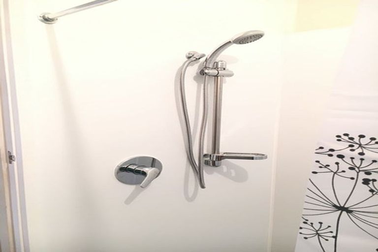 Photo of property in 1/29 Clifton Terrace, Kelburn, Wellington, 6012