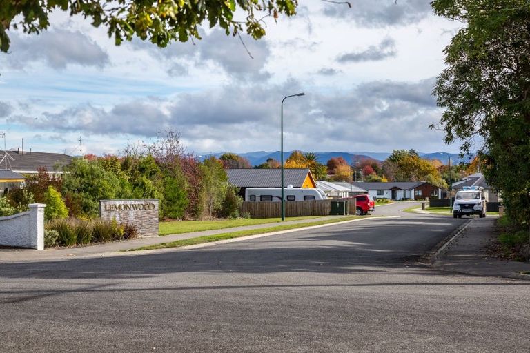 Photo of property in 25 Tarata Grove, Lansdowne, Masterton, 5810