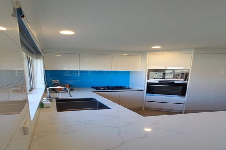 Photo of property in 4 Fernbrook Close, Burswood, Auckland, 2013