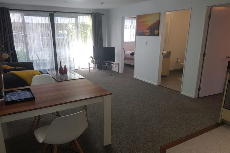 Photo of property in Dual Apartments, 203/142 Vivian Street, Te Aro, Wellington, 6011