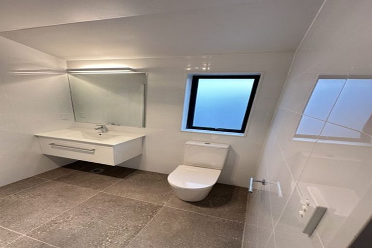 Photo of property in 3 Grover Street, Orewa, 0931