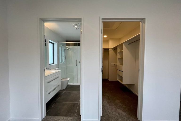 Photo of property in 20 Lockyer Road, Kumeu, 0810