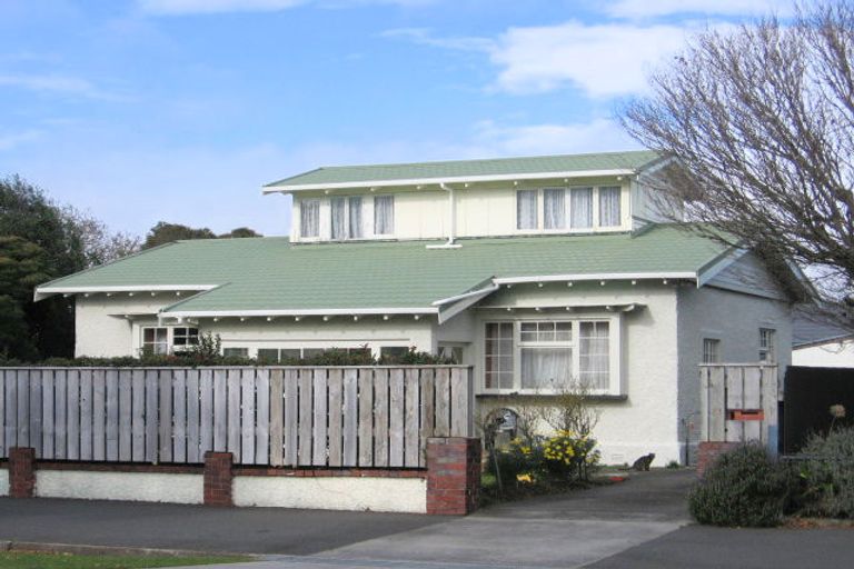 Photo of property in 24 Frederick Street, Terrace End, Palmerston North, 4410