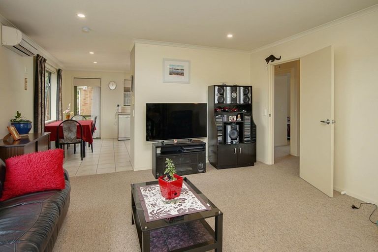 Photo of property in 21 Woodstock Place, Stoke, Nelson, 7011