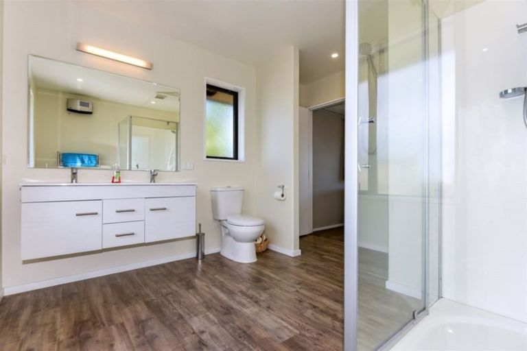 Photo of property in 2 Jacks Drive, West Melton, 7618