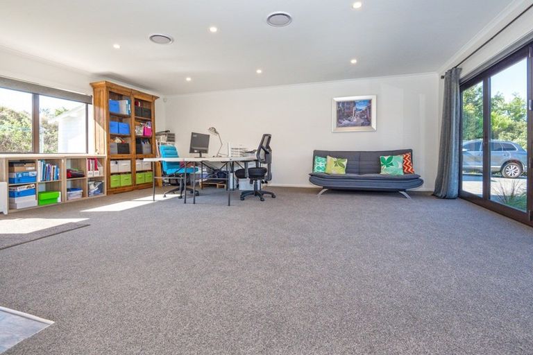 Photo of property in 25 Nilgiri Road, Poraiti, Napier, 4182