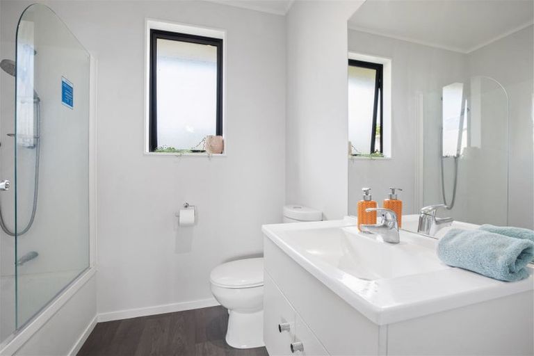 Photo of property in 17a Mellsop Avenue, Waiuku, 2123