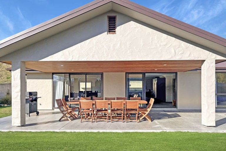 Photo of property in 21 Pinot Noir Court, Omarama, 9412