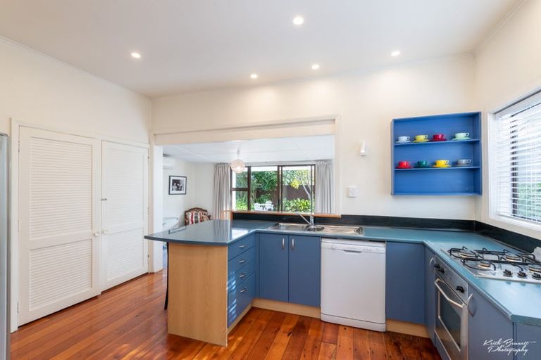 Photo of property in 11 Jessie Street, Petone, Lower Hutt, 5012